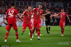 爱游戏-法兰克福训练开放日，清晨门线救险引欢呼，法甲在即，心理建设被强调-爱游戏