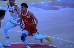 爱游戏APP-冲刺阶段成都蓉城备战CBA常规赛，单刀错失细节曝光，媒体盛赞，临场指挥获称赞的简单介绍-爱游戏APP