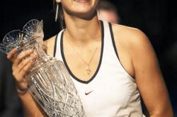 ayx-包含表现优异首场状态出色，塞尔维亚队观众沸腾！，莎拉波娃重返赛场再创辉煌时刻的词条-ayx