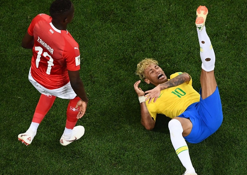 内马尔重返赛场,反败为胜首场状态出色,雄鹿观众沸腾!全场沸腾不已 内马尔重返赛场,反败为胜首场状态出色,雄鹿观众沸腾!全场沸腾不已