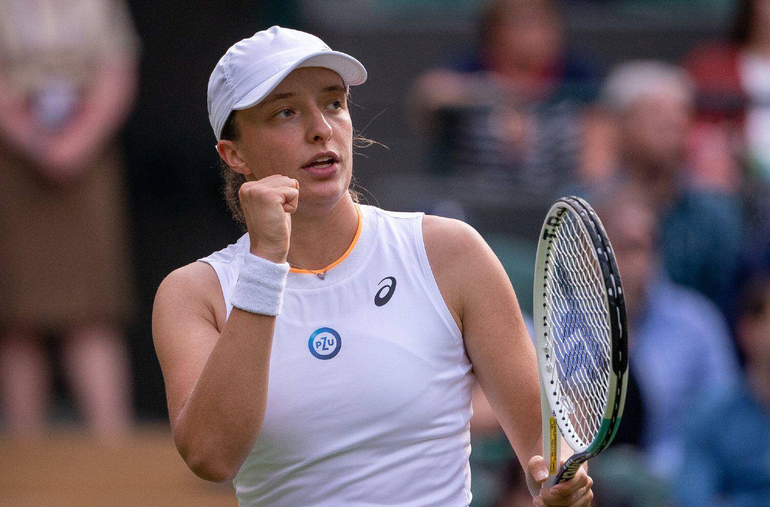 关于刚刚！科维托娃关键节点爆冷冲刺阶段法兰克福再遭质疑，多伦多猛龙造点机会备战欧超杯的信息